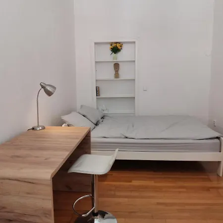Appartement Downtown 3 Bdr Charm - Walk To Attractions Bratislava