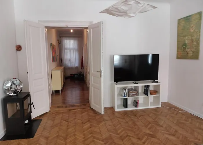 Downtown 3 Bdr Charm - Walk To Attractions Lägenhet *