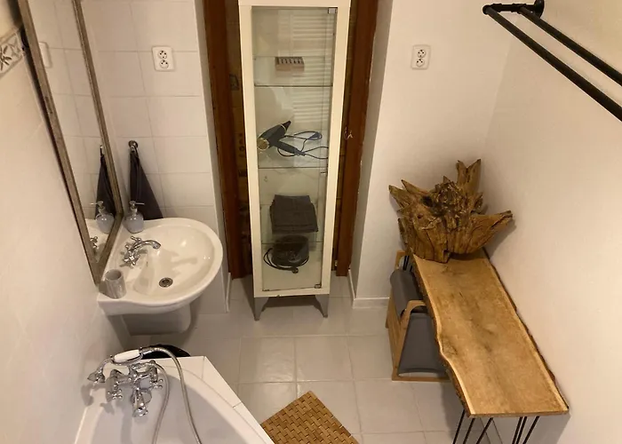 Lägenhet Downtown 3 Bdr Charm - Walk To Attractions Bratislava