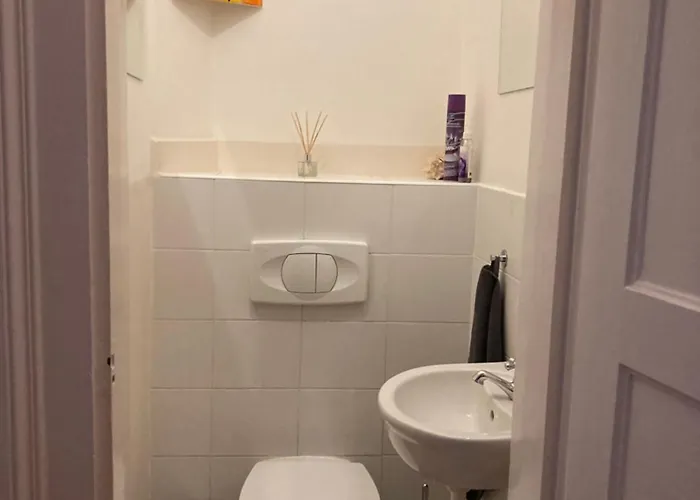 Downtown 3 Bdr Charm - Walk To Attractions 브라티슬라바