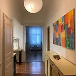 Downtown 3 Bdr Charm - Walk To Attractions Bratislava