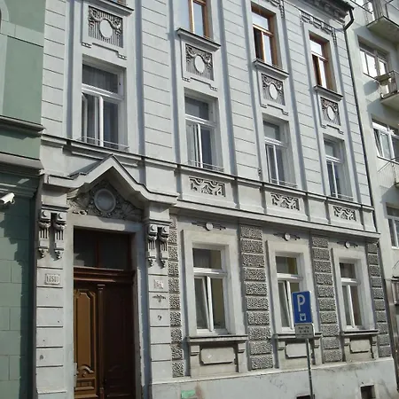 Downtown 3 Bdr Charm - Walk To Attractions *